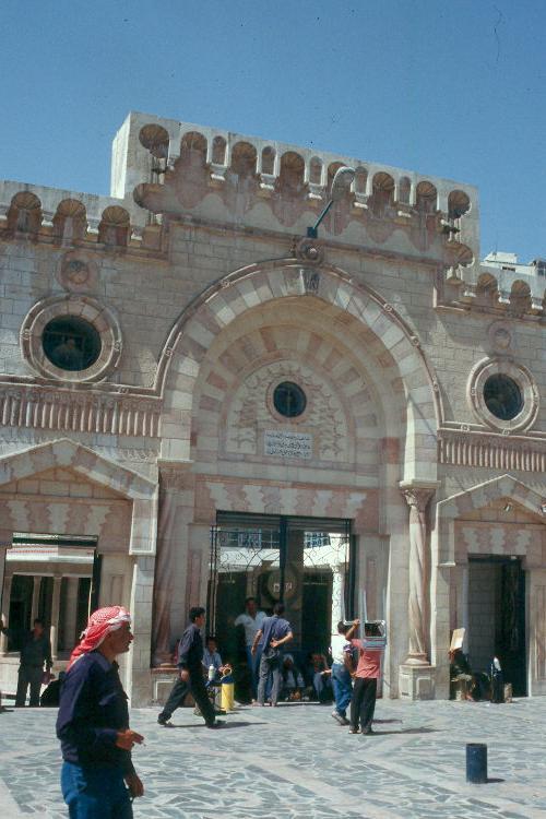 Eine der vielen Moscheen in Amman